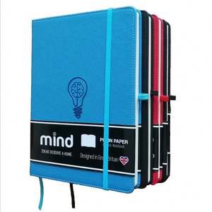 Agenda de fitness personnalisé en cuir rigide A5 2022 pour planification personnelle - Product Image 1