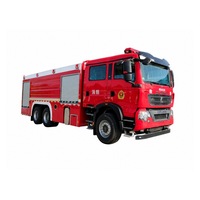 Camion de lutte contre l'incendie combiné eau-mousse-poudre sèche 6x4, 9000 kg d'eau, 2000 kg de mousse, 3000 kg de poudre sèche pour la brigade incendie urbaine