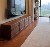 Meuble TV de luxe en bois massif, style Mid-Century Modern, finition noyer, console de rangement sur pied pour salon et appartements DSG045