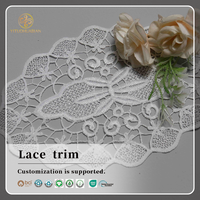 Fabricant d'appliques en dentelle de polyester en forme de papillon avec bordure festonnée en forme de feuille pour napperons et décoration de sacs à main
