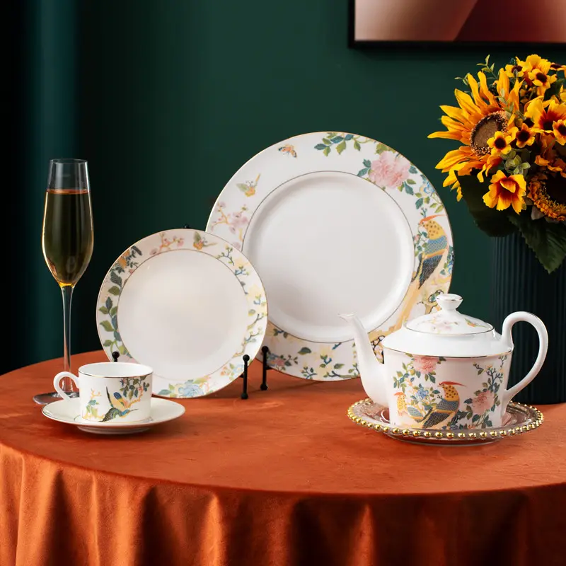 Rustieke Stijl Elegante Bone China Diner Borden Sets Serviesgoed Keramische Servies Sets Voor Hotel Restaurant