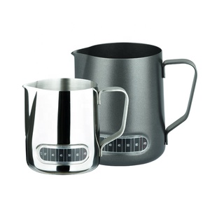 Personalisierter Espresso-Dampfmilchkännchen aus Edelstahl mit Thermometer - Product Image 1