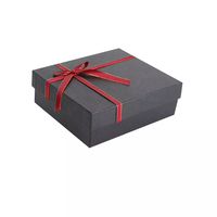 Boîte cadeau créative pour la Saint-Valentin avec gaufrage et plastification mate, dossiers en carton personnalisables, design floral