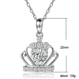 Collar con Colgante de Corazón y Corona para Mujer, Elegante Collar con Dije de Amor, Joyería de Moda para Uso Diario, Regalo - Product Image 2