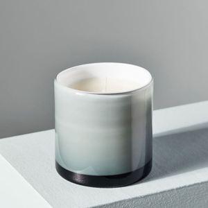 Bougie parfumée minimaliste dans un bocal cylindrique en verre, à une seule mèche, décorative - Product Image 3
