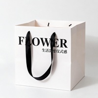 Maßgefertigte Hochwertige 27*27*27cm Große Blumenverpackungstasche Geschenkpapiertüten mit Griff