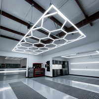 Lumière LED hexagonale en nid d'abeille pour garage à bas prix 6500K, livraison rapide, lumière LED de plafond personnalisée, usine en Chine