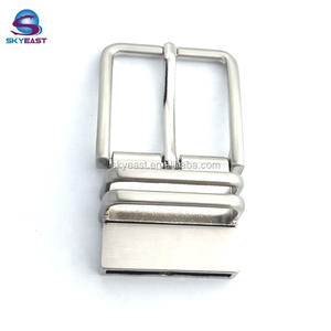 Meilleur prix Boucles de ceinture en métal rotatives réversibles personnalisables pour hommes Meilleures ventes Différents types de zinc 35mm gravés pour les vêtements - Product Image 2