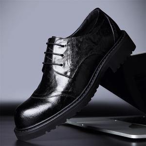 Zapatos de cuero de negocios de nuevo estilo - Cuero genuino liso inglés, transpirable con perforaciones, zapatos formales - Product Image 6