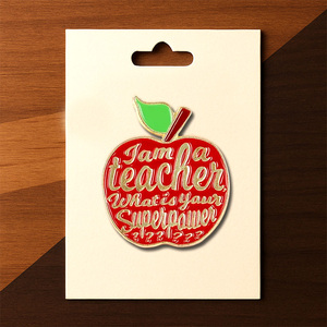 Insignes d'appréciation des enseignants personnalisés en gros émail doux épinglettes en métal citation de pomme cadeaux de remerciement éducatifs réconfortants - Product Image 6