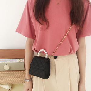 กระเป๋ามินิสำหรับผู้หญิง 5 นิ้ว สีขาวมุก หูหิ้วแบบไขว้ กระเป๋าทรงสี่เหลี่ยมเล็ก สำหรับใส่ในชีวิตประจำวัน - Product Image 2