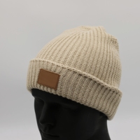 BSCI Oem personnalisé de haute qualité unisexe casquette unie teint tissé étiquette Logo tricoté hiver Ski chapeau pêcheur bonnet