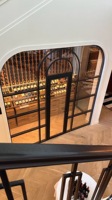 Armoire à vin en acier inoxydable écologique sur mesure avec design extensible pour mobilier de bar moderne à domicile