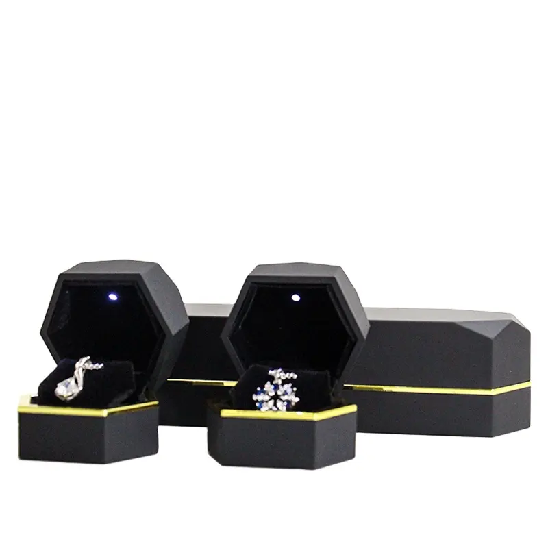 Fsd cantdong caixa de jóias personalizada, caixa de anel de logotipo personalizada em preto caixa de jóias hexágono plástico barato led colar iluminado caixa
