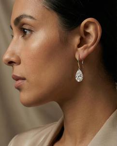 Boucles d'oreilles de luxe au design unique, serties de diamants, bijoux en or faits à la main pour mariage, mariée, événement spécial, vente en gros - Product Image 1