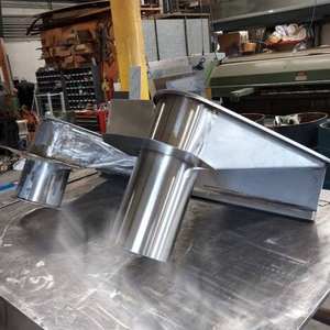 Piezas de Acero Inoxidable de Alta Precisión y Doblado CNC Personalizado para Aplicaciones de Construcción e Industriales - Product Image 1