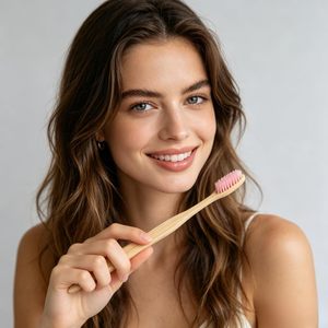 Vente en gros de brosses à dents en bois personnalisées pour hôtel, biodégradables, en bambou, emballage en papier kraft écologique, brosse à dents - Product Image 6