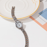 Reloj de Cuarzo Ecológico para Mujer, Esfera Pequeña, Estilo Moderno, Ideal para Instagram, con Cierre de Aleación, para Estudiantes
