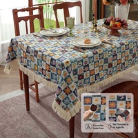 Grande nappe florale en polyester tissé avec pompons, motif floral vintage aux tons foncés, imperméable, résistante à l'huile, nettoyage facile, style américain