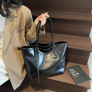 Sac fourre-tout minimaliste jaune beurre 2026 KH, grande capacité, sac à bandoulière en cuir PU souple pour femme, idéal pour le bureau - Product Image 4