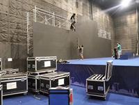 Écran d'affichage à LED d'intérieur polychrome de HD 4K P3.9 P4.81 de location pour des événements de concerts de cinéma