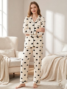 Pigiama Sexy con Stampa Romantica a Maniche Lunghe per Donne - Stile Elegante e Lussuoso, Traspirante con Vita Elastica - Product Image 1