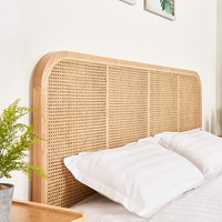Chambre principale en bois massif pour maison d'hôtes avec lit double électrique de 18 mètres, design minimaliste de style nordique pour hôtels et usage domestique