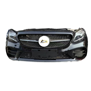 Conjunto de parachoques delantero de <span class=keywords><strong>segunda</strong></span> <span class=keywords><strong>mano</strong></span> adecuado <span class=keywords><strong>para</strong></span> parachoques Mercedes-Benz W206 C300 2022 con faros de rejilla de radiador - Product Image 1