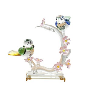 งานศิลปะตกแต่งรูปนกคู่รักคริสตัล ดีไซน์ลายดอกไม้ คริสตัลสีขาว ของตกแต่งบ้าน ขนาด 17 ซม. 23 ซม. สำหรับห้องนั่งเล่น ตู้วางทีวี ตู้เก็บไวน์ - Product Image 5