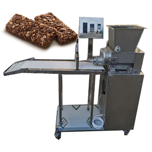 Machine de formage et de découpe de barres de chocolat à énergie conçue pour le mélange automatique - Product Image 1