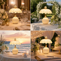Lampe de table LED romantique rose et jaune en fer et acrylique pour coiffeuse de mariée, portable, pour maquillage et vanité de mariage