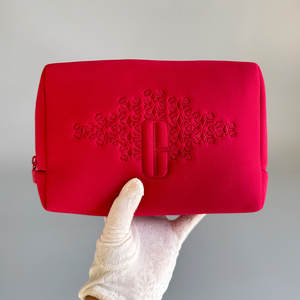 Customized Embossed <b>Makeup</b> Bag Embossed Logo Vintage Soft Beauty Bag Large Neoprene Portable Cosmetic Bag for Women - Product Image 4