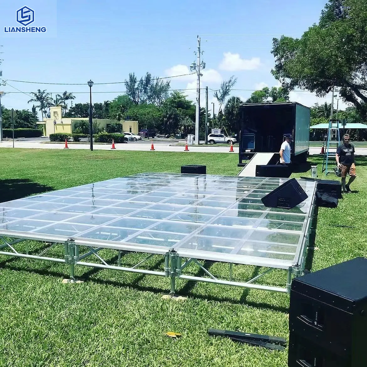 Luxury wedding stage aluminum outdoor party clear acrylic glass stage podium event aluminum catwalk glass stage