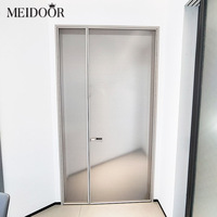 Porte d'entrée battante moderne en aluminium Meidoor avec vitrage simple trempé dépoli pour cuisine commerciale, villa et appartement