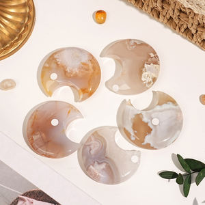 Venta al por mayor de Ágata de Flor de Cerezo Natural Tallada en Forma de Luna, Pulida, Ágata de Flor Incompleta en Forma de Media Luna para el Amor y la Decoración del Hogar - Product Image 4