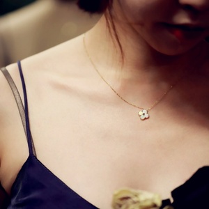 Kalung Desainer Daun Semanggi Empat Daun Keberuntungan, Perhiasan Musim Panas Fashion Grosir, Perak Sterling 925 Berlapis Emas 4 Lapis <span class=keywords><strong>Opal</strong></span> - Product Image 4