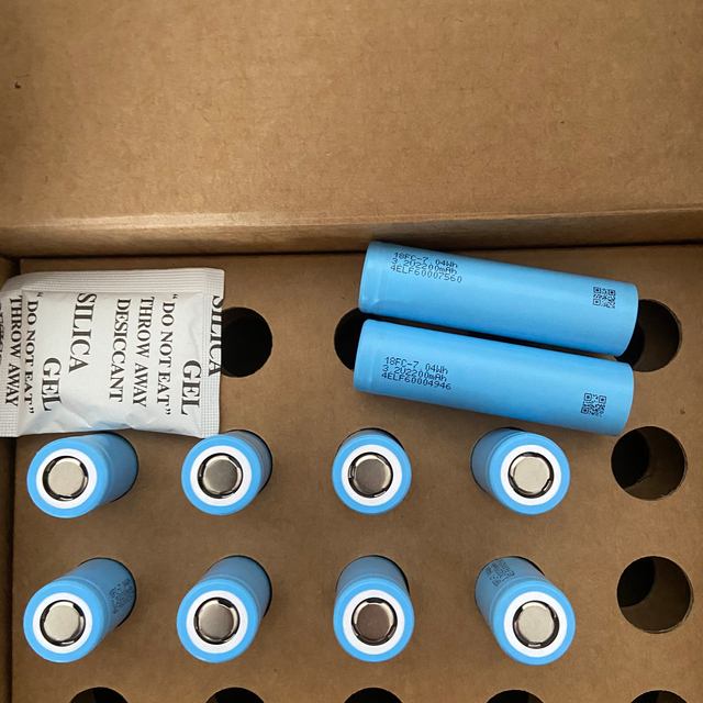 3.2v 18650 Lifepo4 Battery 2200mah Nice Price High Power Chargeable Li-ion Battery Cell for Ebike/Scooter 18650 Battery