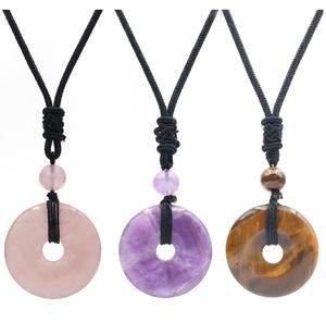<span class=keywords><strong>Collar</strong></span> de Cristales Curativos con Forma de Donut de 30 mm, <span class=keywords><strong>Amuleto</strong></span> de Piedra Preciosa de Chakra, Colgante de <span class=keywords><strong>Cuarzo</strong></span> Reiki para Hombre y Mujer - Product Image 1