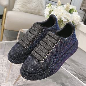 Chaussures décontractées de marque célèbre haut de gamme, avec cristaux étincelants et dégradé de couleurs, à semelle épaisse, adaptées aux hommes et aux femmes en toutes saisons. - Product Image 1