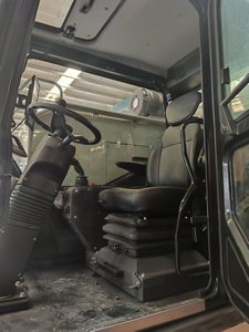 効率的な道路修理ソリューション: 中国からのホットセールアスファルトペーバーと甌穴パッチャー - Product Image 6