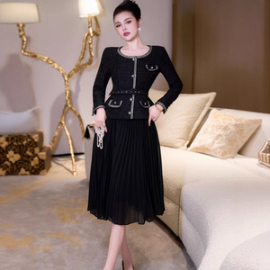 Formal Black Dresses to Office - Elegant & Professional