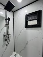 Mobil-home entièrement meublé et extensible pour hébergement en station balnéaire, chambre d'amis dans la cour et maison de vacances de loisirs