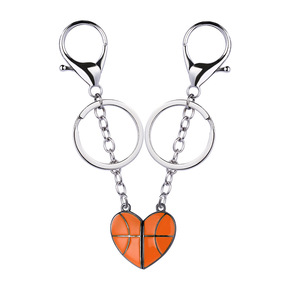 Llavero <span class=keywords><strong>de</strong></span> Pareja con Diseño Deportivo Creativo en Forma <span class=keywords><strong>de</strong></span> Corazón, Llavero Magnético <span class=keywords><strong>de</strong></span> Baloncesto <span class=keywords><strong>de</strong></span> Dibujos Animados para <span class=keywords><strong>Mi</strong></span> Hijo - Product Image 1
