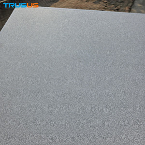 Plaque de <span class=keywords><strong>plafond</strong></span> en PVC résistant à l'humidité, imperméable, avec feuille d'aluminium pour gymnase, piscine intérieure, certifiée CE - Product Image 1