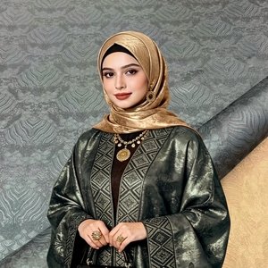 Abaya 100% Soie de Mûrier Xiangyunsha, Teinture Végétale Naturelle Faite à la Main, Tissu de Luxe Léger et Respirant pour Mariage Modeste, Idéal pour les Musulmanes - Product Image 3