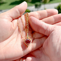 Collier superposé en acier inoxydable PVD or inoxydable en acier inoxydable Couples véritable coeur en Zircon rouge et colliers pendentifs épée de promesse pour femmes