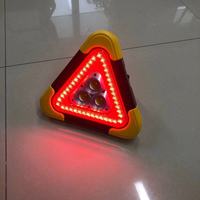 Signalisation de sécurité de stationnement d'urgence, triangle de signalisation LED alimenté par énergie solaire, triangle de signalisation