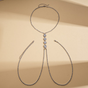 Cadena de cuerpo sexy para mujer, con corazón de cristal, collares de moda, accesorios sencillos para el pecho, ideales para la playa. - Product Image 4