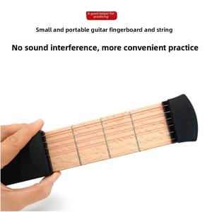 Outil portatif de pratique de conversion d'<span class=keywords><strong>accord</strong></span> de forme de main d'ABS d'entraîneur de guitare de poche pour l'exercice de doigt de guitare de basson - Product Image 4