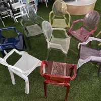 Vente en gros Repas de mariage empilables Transparente Chaise fantôme pour enfants en plastique acrylique rose clair pour événements